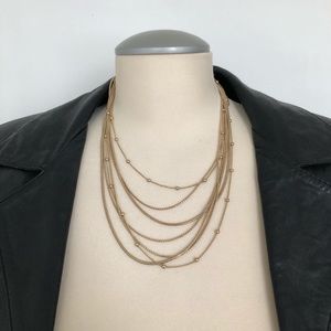 Chic and dainty necklace
